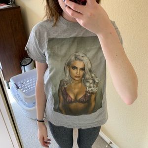 ADULT KYLIE JENNER TEE